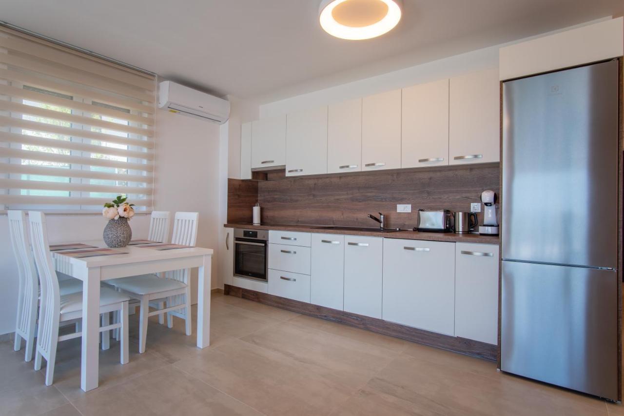 Apartments Mandre I Екстериор снимка