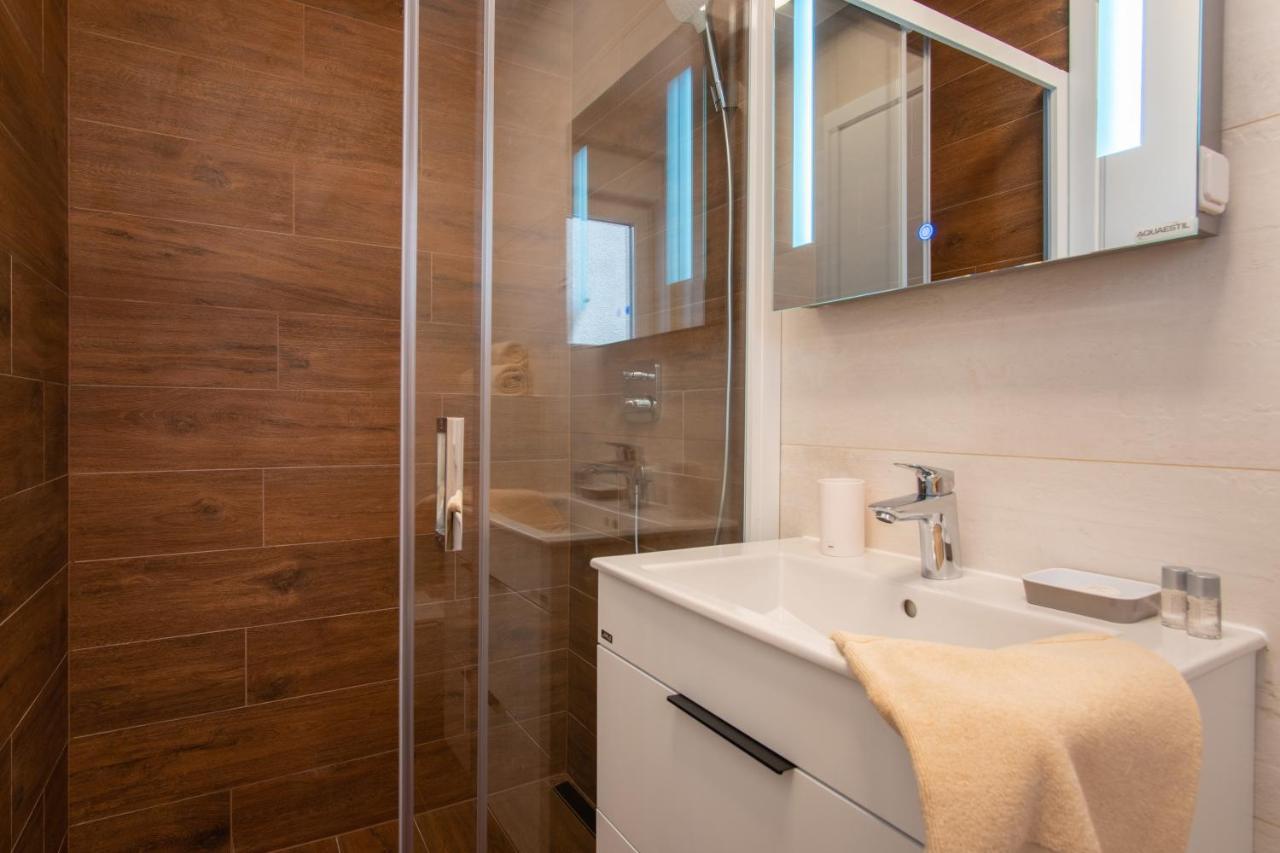 Apartments Mandre I Екстериор снимка
