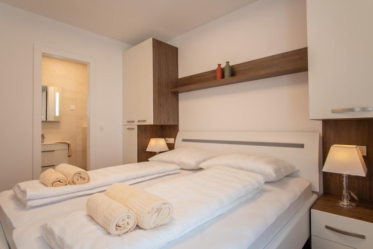 Apartments Mandre I Екстериор снимка