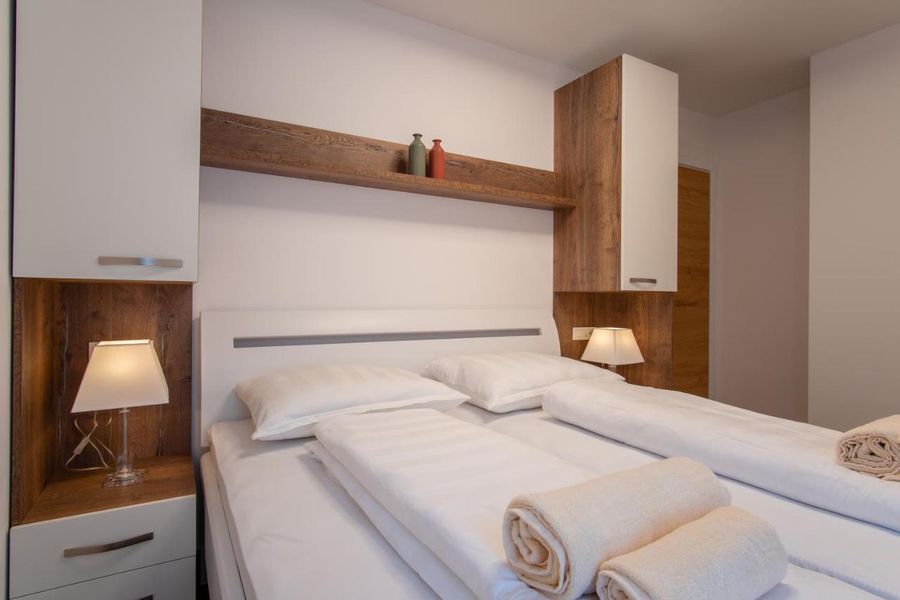 Apartments Mandre I Екстериор снимка